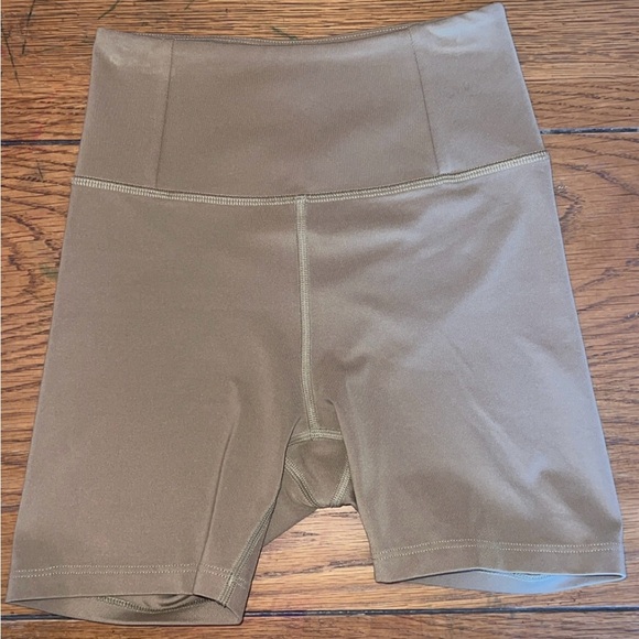 Pants - Girlfriend collective biker shorts in taupe women’s size XS